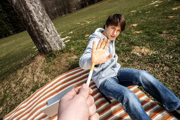 kid-says-no-to-smoking