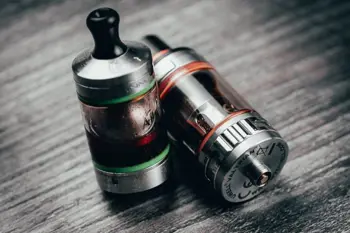 How to clean your vape