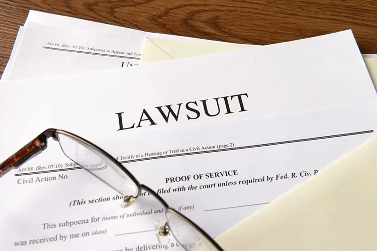 Image for FDA Sued by Vape Industry Over New PMTA Deadline