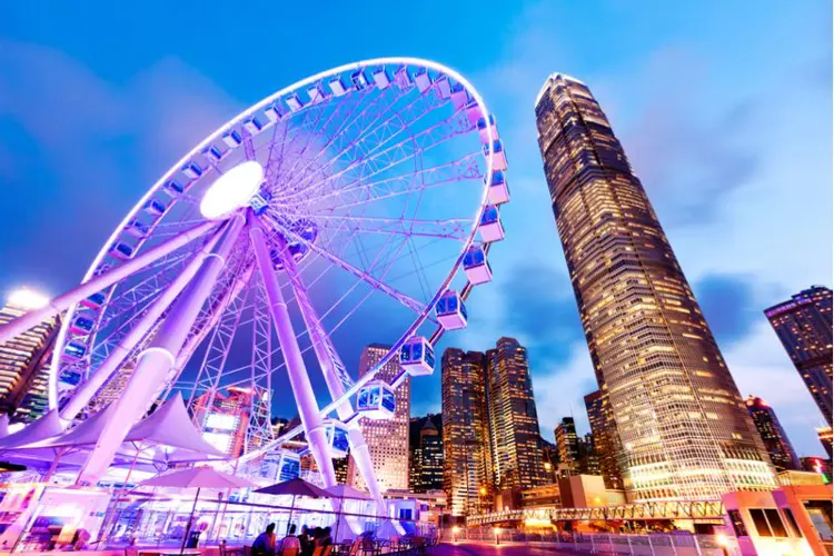 Image for Hongkong gefährdet riesige Tourismusverluste aus Großbritannien durch das Verbot von E-Zigaretten.