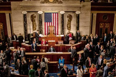 Image for La taxe sur la nicotine est adoptée par la Chambre, doit être stoppée au Sénat.