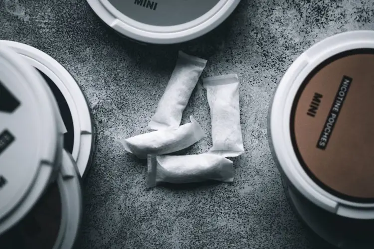 Nicotine pouches