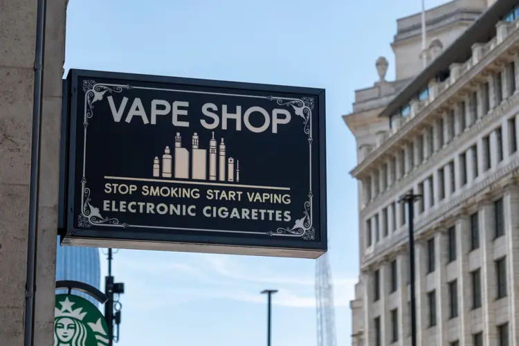 Image for Vape Shops Blame Sales Decline More on “EVALI” than COVID-19