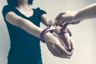 Image for Babysitter veröffentlicht Social-Media-Video von dampfendem Kleinkind