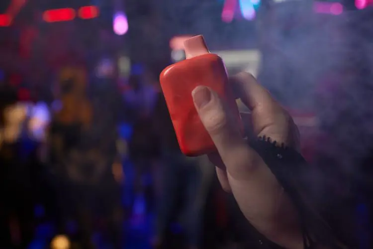 Image for France Becomes Second EU Country to Ban Disposable Vapes